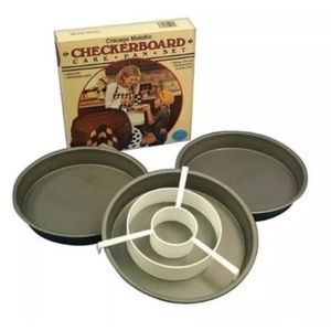Checkerboard Cake Pan Set Chicago Metallic NIB